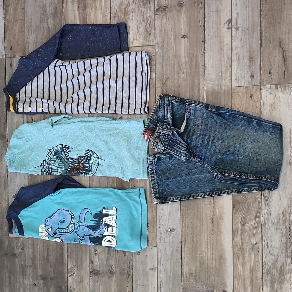 ⚾️  BOYS 4 PIECE SIZE 7. 🥎